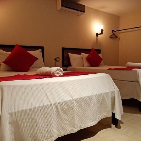 Brisas 10 Beachside Suites كانكون المظهر الخارجي الصورة