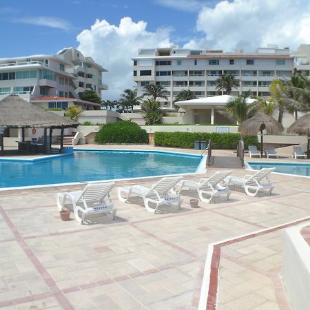 Brisas 10 Beachside Suites كانكون المظهر الخارجي الصورة