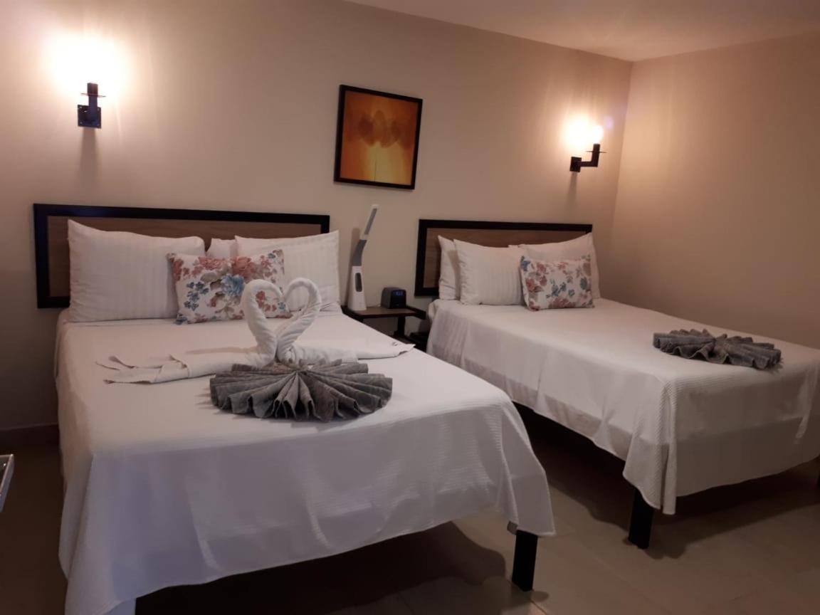 Brisas 10 Beachside Suites كانكون المظهر الخارجي الصورة
