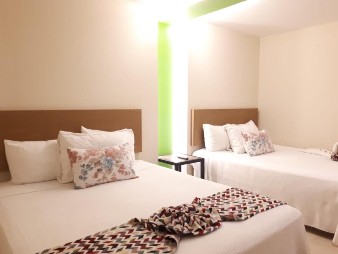 Brisas 10 Beachside Suites كانكون المظهر الخارجي الصورة