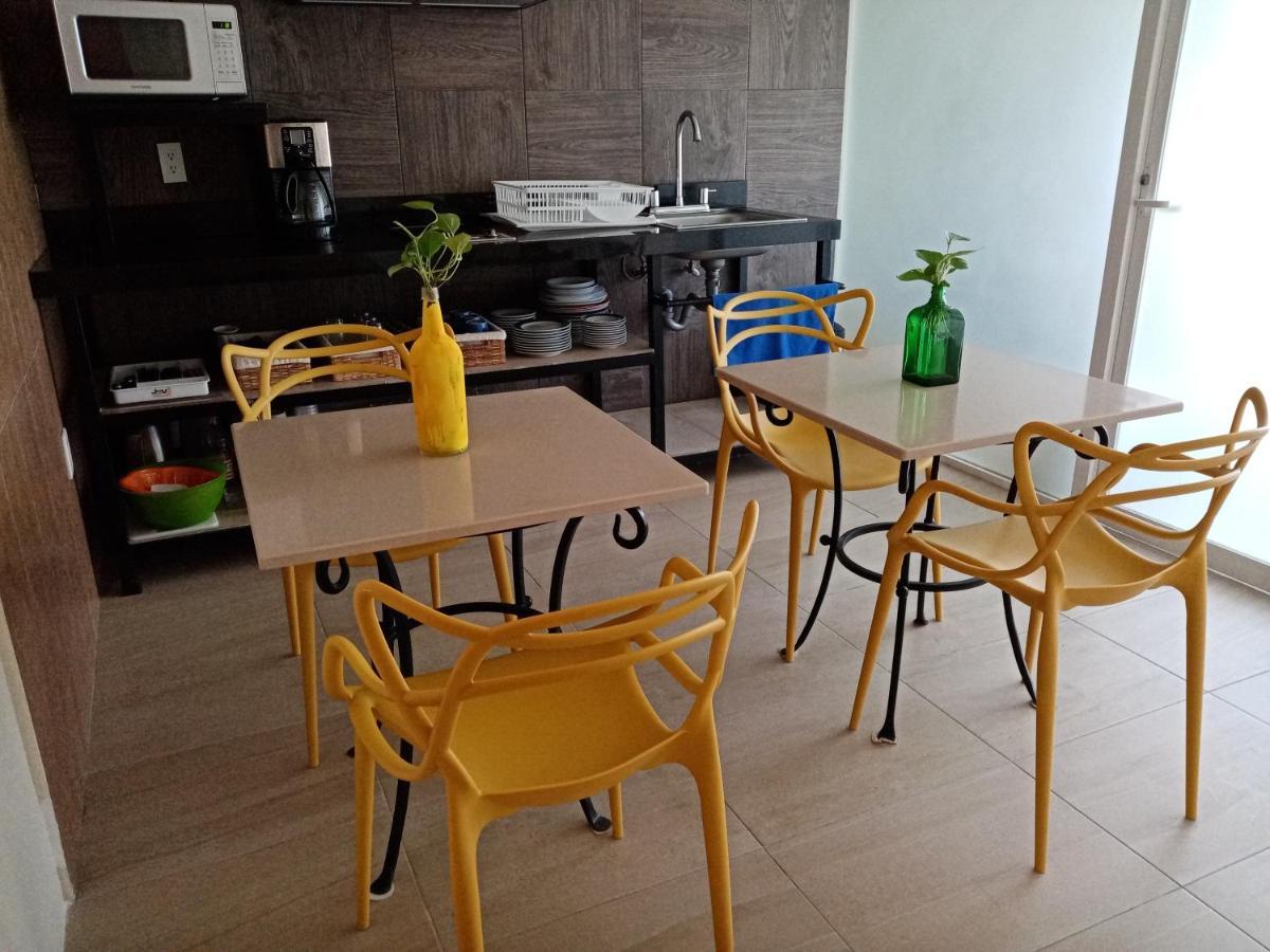 Brisas 10 Beachside Suites كانكون المظهر الخارجي الصورة