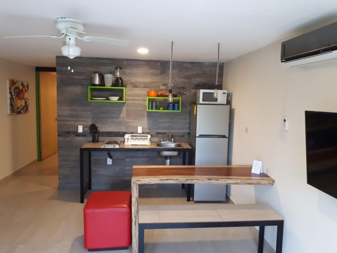 Brisas 10 Beachside Suites كانكون المظهر الخارجي الصورة