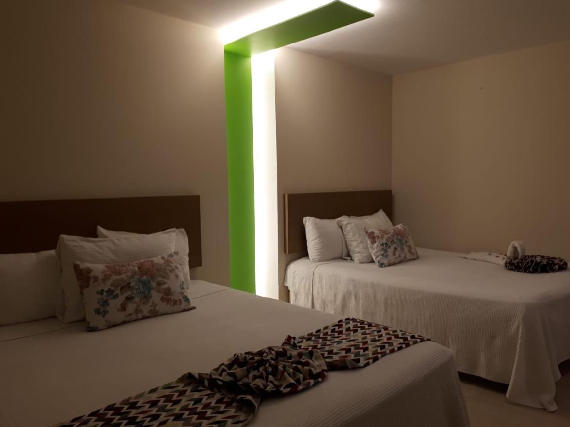 Brisas 10 Beachside Suites كانكون المظهر الخارجي الصورة