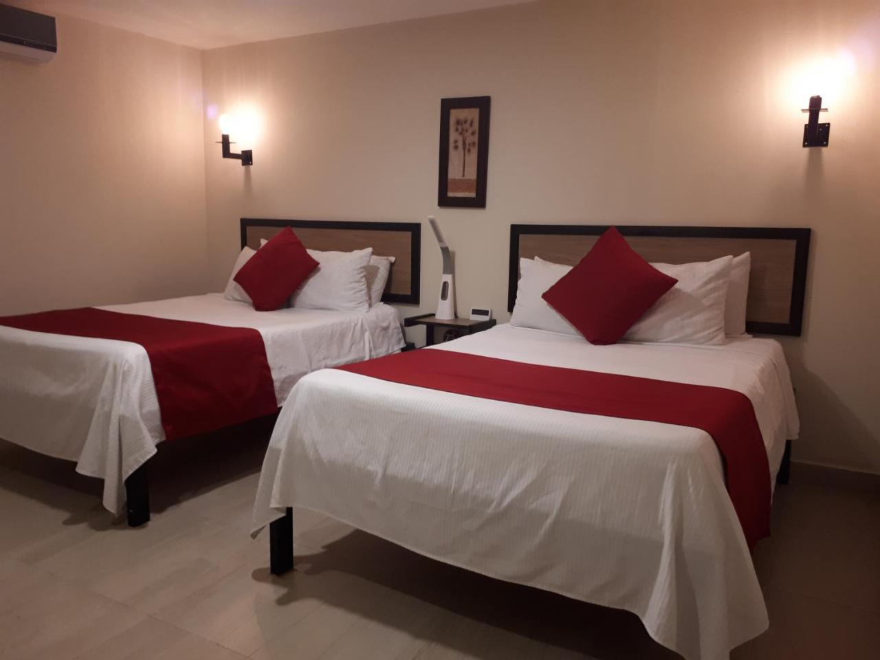 Brisas 10 Beachside Suites كانكون المظهر الخارجي الصورة