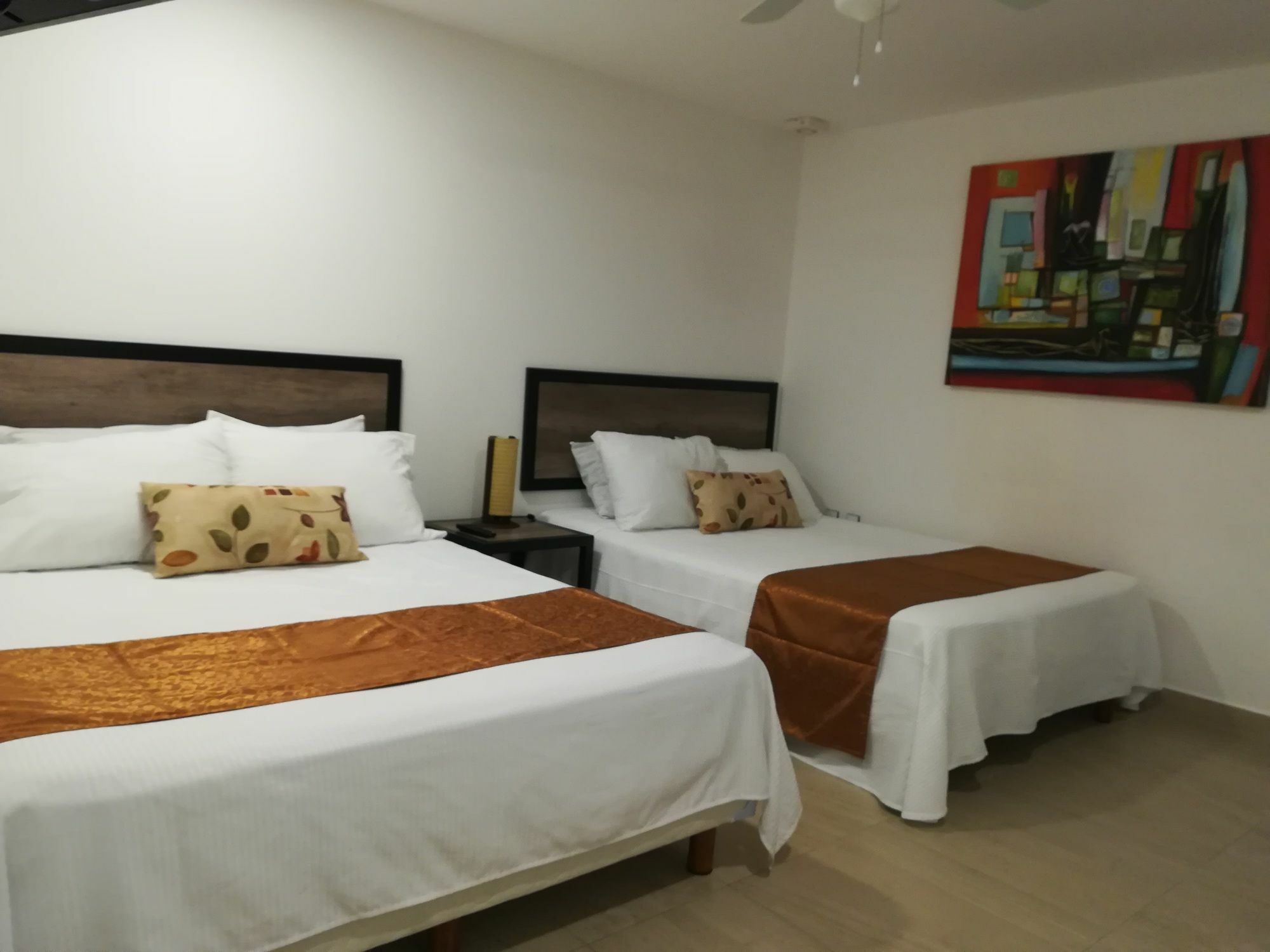 Brisas 10 Beachside Suites كانكون المظهر الخارجي الصورة
