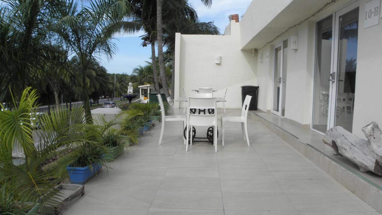 Brisas 10 Beachside Suites كانكون المظهر الخارجي الصورة