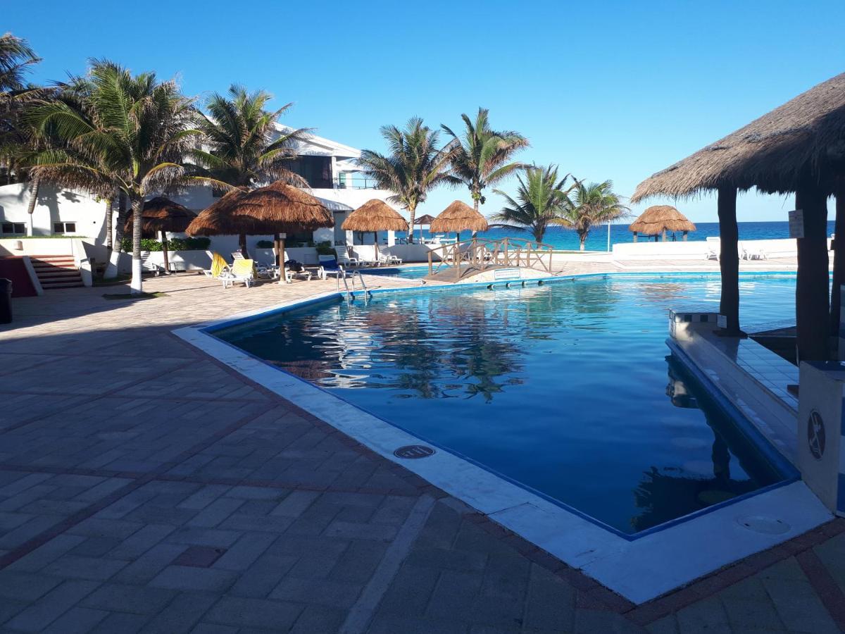 Brisas 10 Beachside Suites كانكون المظهر الخارجي الصورة