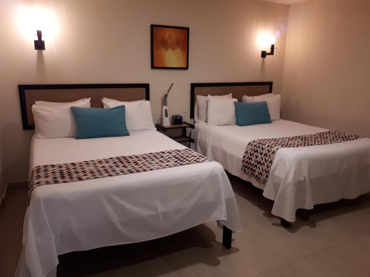 Brisas 10 Beachside Suites كانكون المظهر الخارجي الصورة