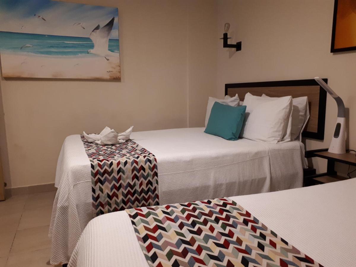 Brisas 10 Beachside Suites كانكون المظهر الخارجي الصورة